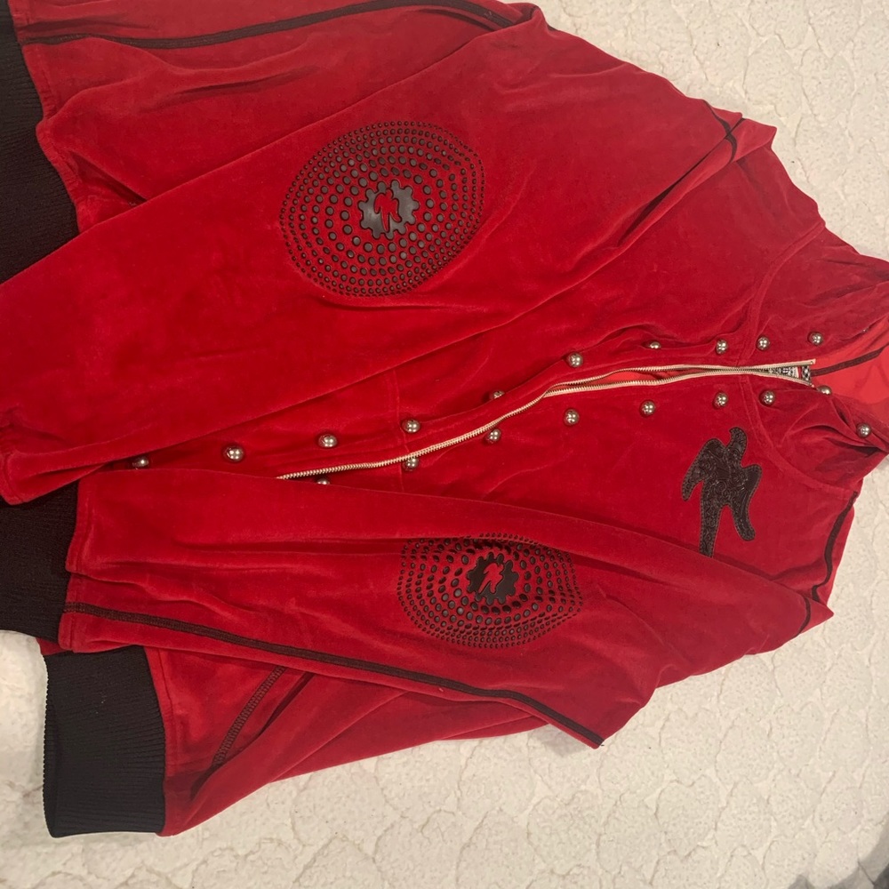 Red jacket - Picture 4 of 4